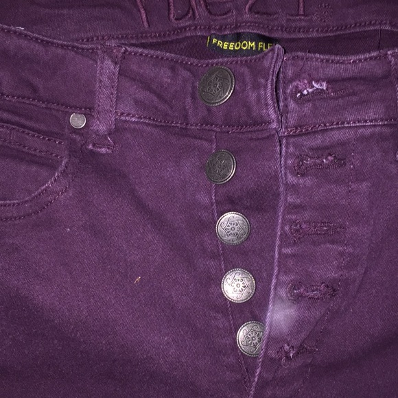 Purple/ Maroon Skinny Jeans with 5 Buttons - Picture 2 of 2